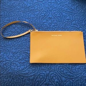 New Michael Kors wristlet